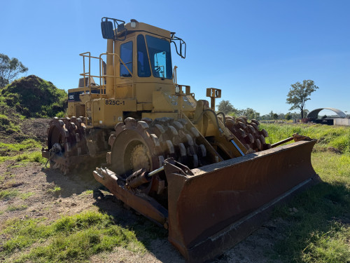 Caterpillar 825C