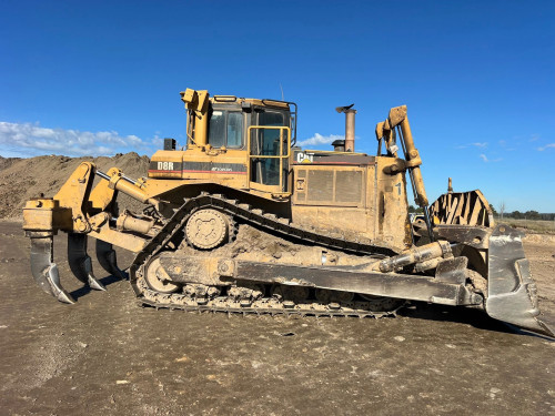 Caterpillar D8R