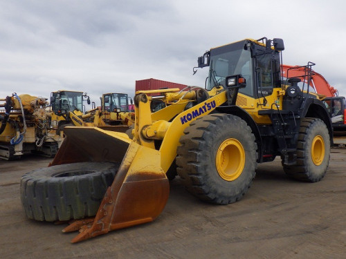 2022 Komatsu WA380-8
