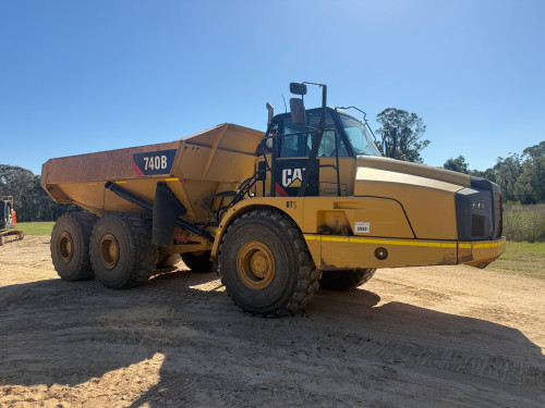 2011 Caterpillar 740B