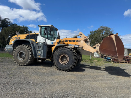 2017 Liebherr L586